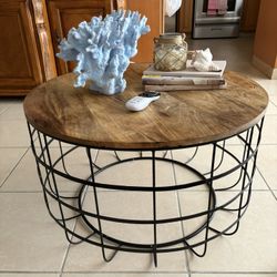 Round Living Room Table