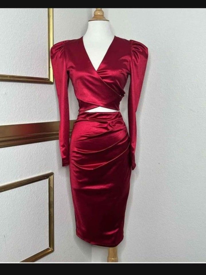 Set Skirt And Wrap Top Red Color Size Small