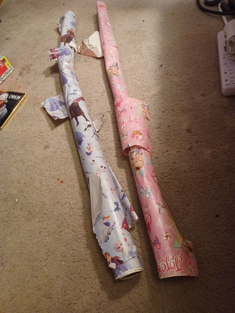 WRAPPING PAPER FROZEN AND JOJO BOW BOW 