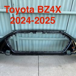 2024-2025 Toyota BZ4X Bumper OEM 