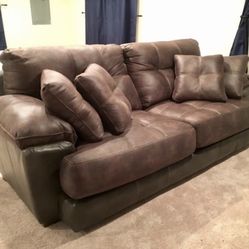 Large Microfiber Couch (Matching Rocker / Recliner additional $100)