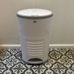 Dekor Diaper Pail