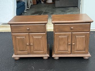Pair of Wood Nightstands / End Tables
