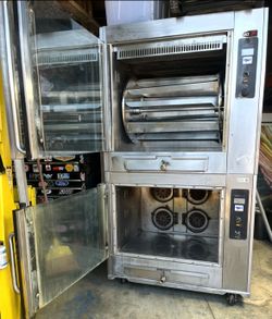 BKI commercial rotisserie oven with lower holding/convection compartment. Removed from a Winn Dixie store during remodel. Normally these are $40,000-$
