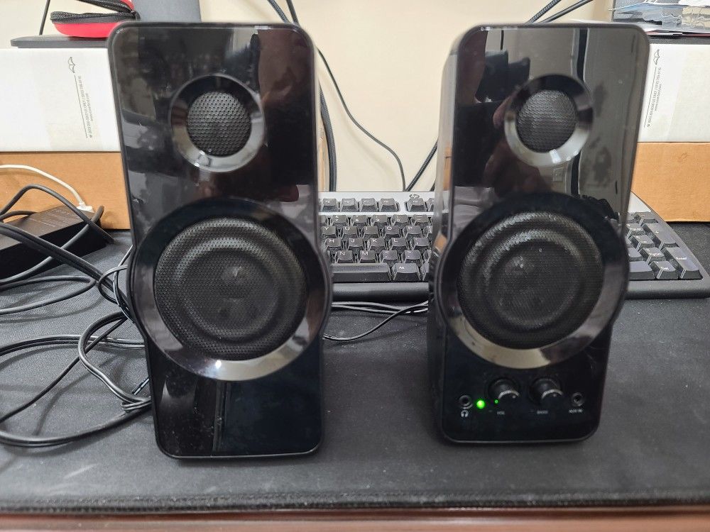 Blackweb wired computer speakers 3.5mm Aux Input