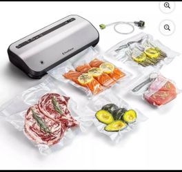 FoodSaver Preserve Vacuum Sealer, 14-Piece Starter Kit, Vacuum Seal Roll & Bags