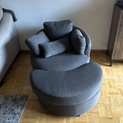 Gray Swivel Chair With Ottoman