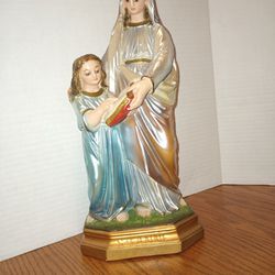 Beautiful Mid-century Vintage Statue Of Saint Anne And The Child Mary Done In Chalkware Like New No Chips Or Discoloration Whatsoever$35f