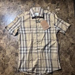 Burberry Beige Button Up