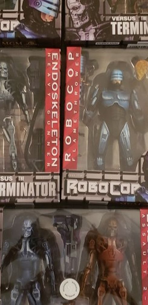 NIB neca Terminator Vs Robocop