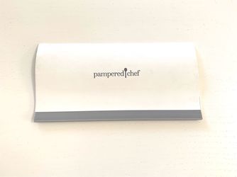 PAMPERED CHEF FROSTING SPREADER / NEW
