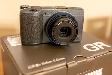 Ricoh GR IIIx Urban Edition