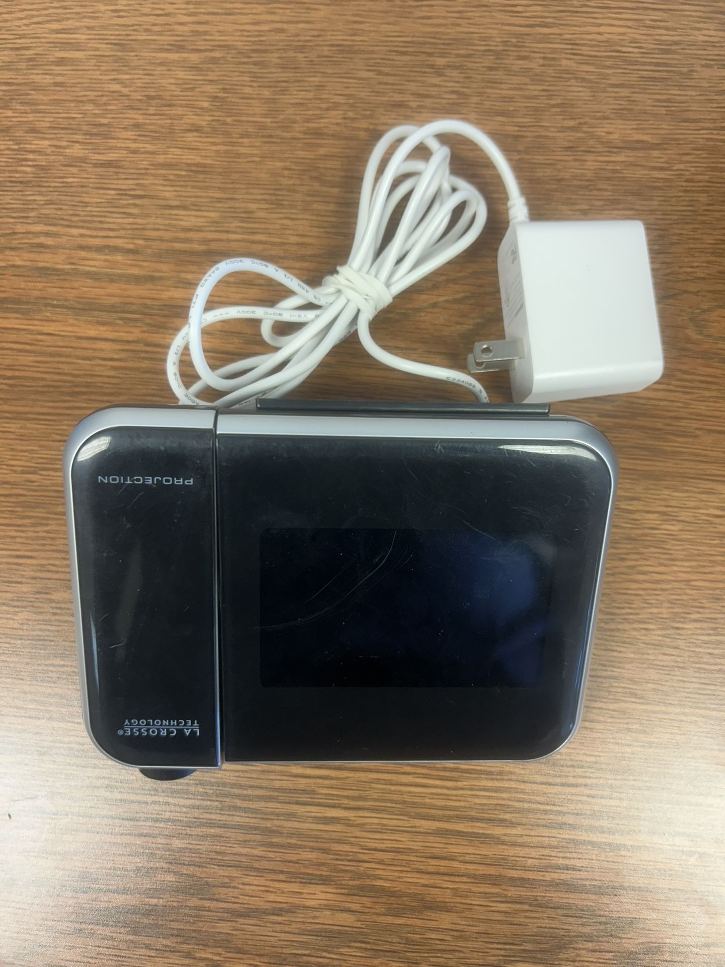 La Crosse Technology Projection Alarm Clock with Adapter – Model 616-146