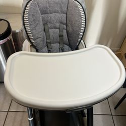 Graco Blossom 6 in 1 Convertible High Chair