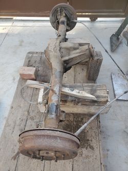 $150 Dotson 76 Pick Up Axel 