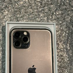 iPhone 11 PRO 256GB UNLOCKED 90% Battery Health 