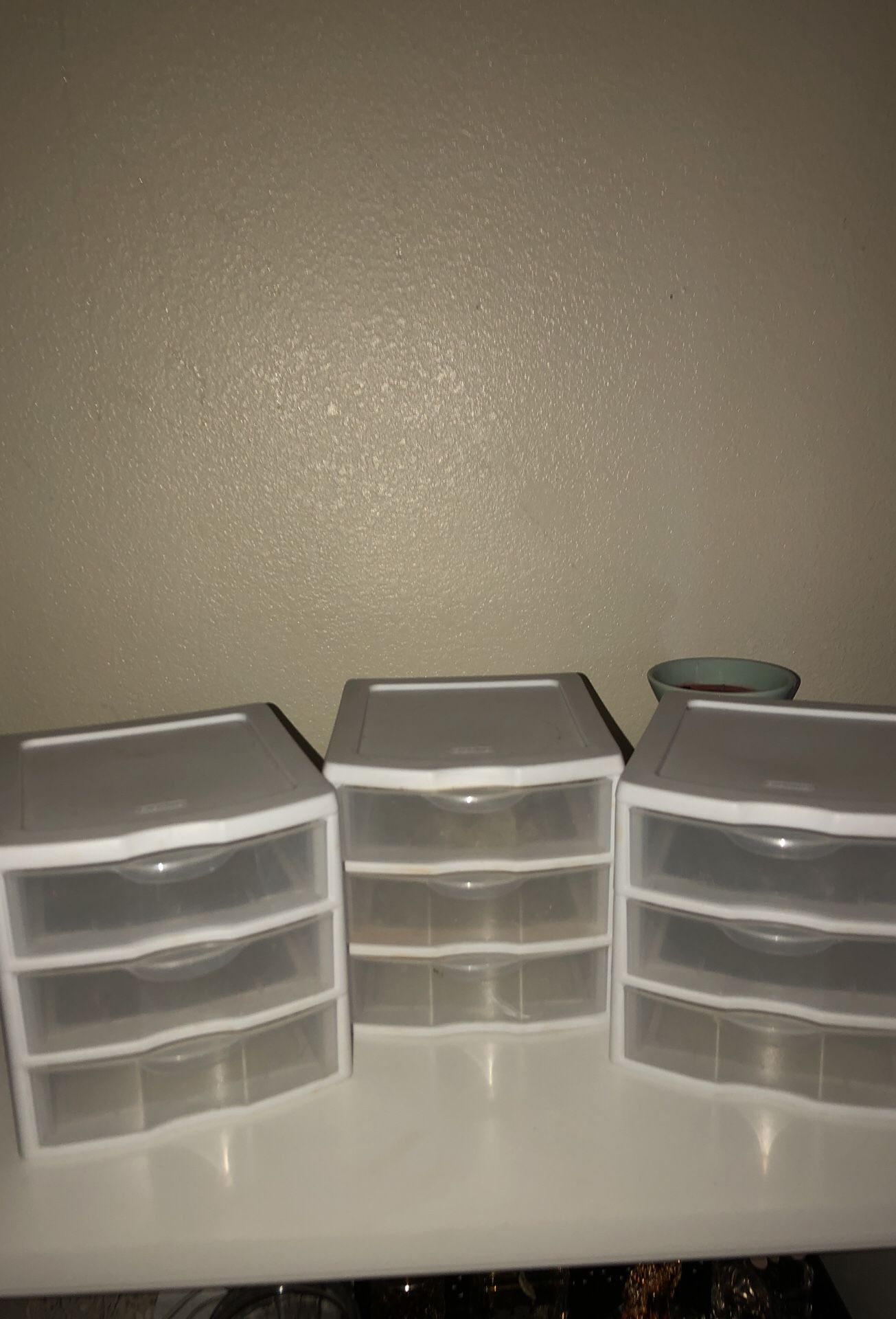 Small storage containers