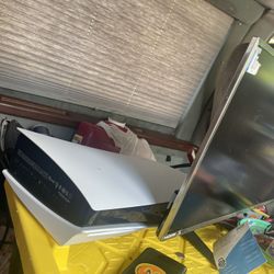 Like New PS5 Disc Edition – Includes Controller + Cords