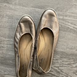 Clarks Flats Rose Gold Size 9.5