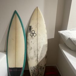 5’7 Surfboard 