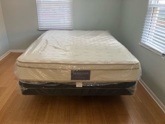 Heirloom Pillow Top Mattress with Box Spring