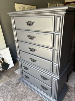 Beautiful modern gray with gunmetal handles 58”h36”w18”deep  Refinished very nicely  no damage no scratches  clean inside out