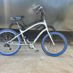 Cushy Blue Lightning Townie 7 Spd
