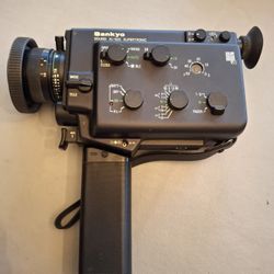 Sanyo 8mm XL-620 SUPERTRONIC Sound Camera.