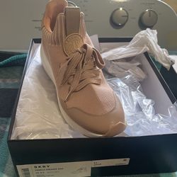 Dkny Women Size 6.5