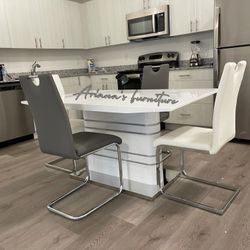 New In Box Dining Table Set 59x35