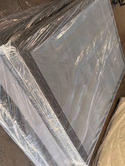 Boxspring Queen