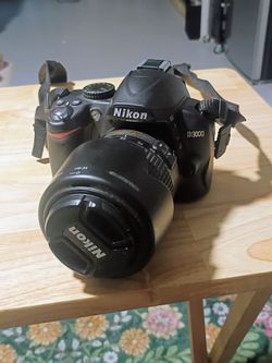 Nicon D3000
