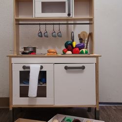 IKEA play Kitchen 