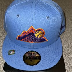 Men’s Fitted Rockies Baseball Hat
