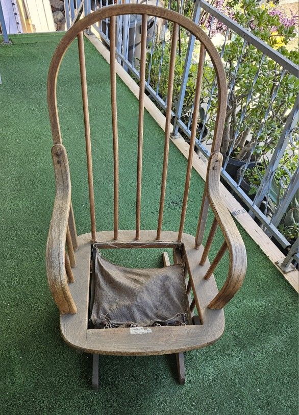 Wooden Rocking Chair