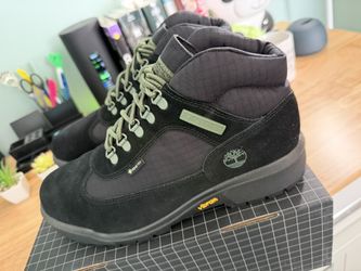 Timbaland Field Boot undefeated size 8.5 M new
