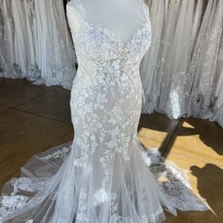 Plus Size Serene Wedding/Bridal Dress 