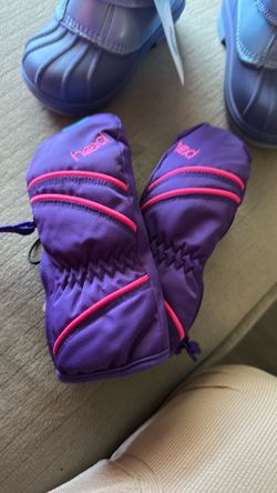 Gloves for the snow