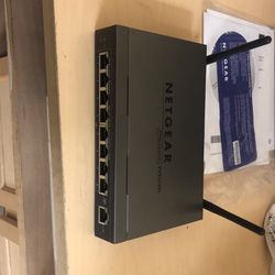 Netgear FVS318N Wireless Router 8 Port