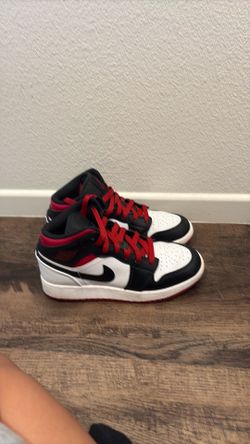 Nike Air Jordan 1 Mid sneakers