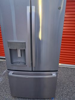 Refrigerator 