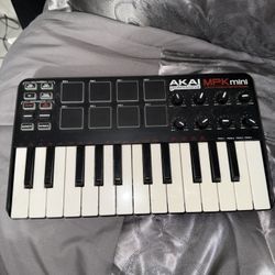 Akai MPK Mini Keyboard MIDI Controller 