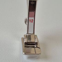 Bernina #12 Bulky Overlock Foot