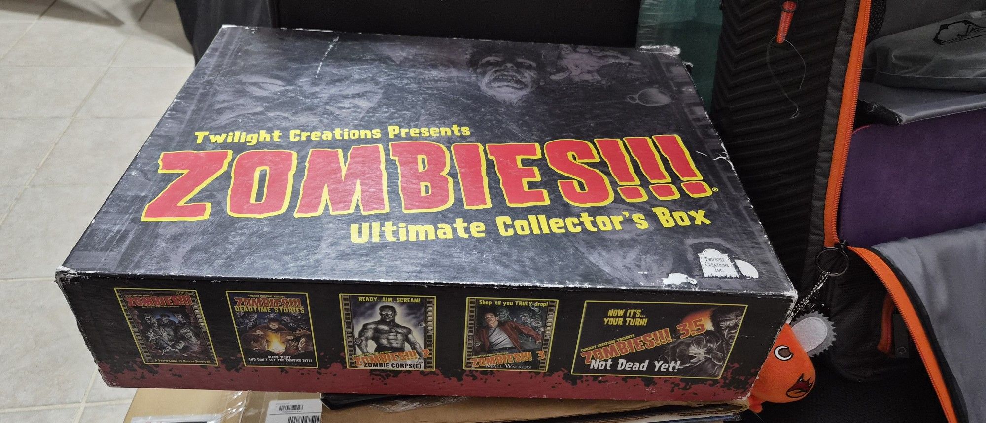 ZOMBIES!!! Ultimate Collector's Box Complete!
