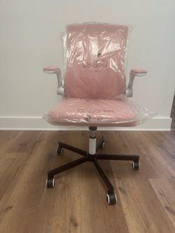 New pink office chair