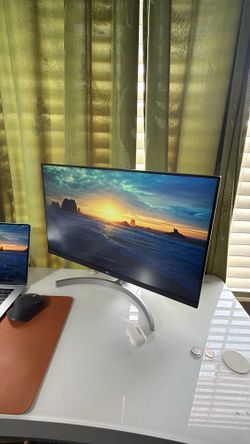 LG 27” Full HD Monitor (27MN60T-W) – Like New Condition