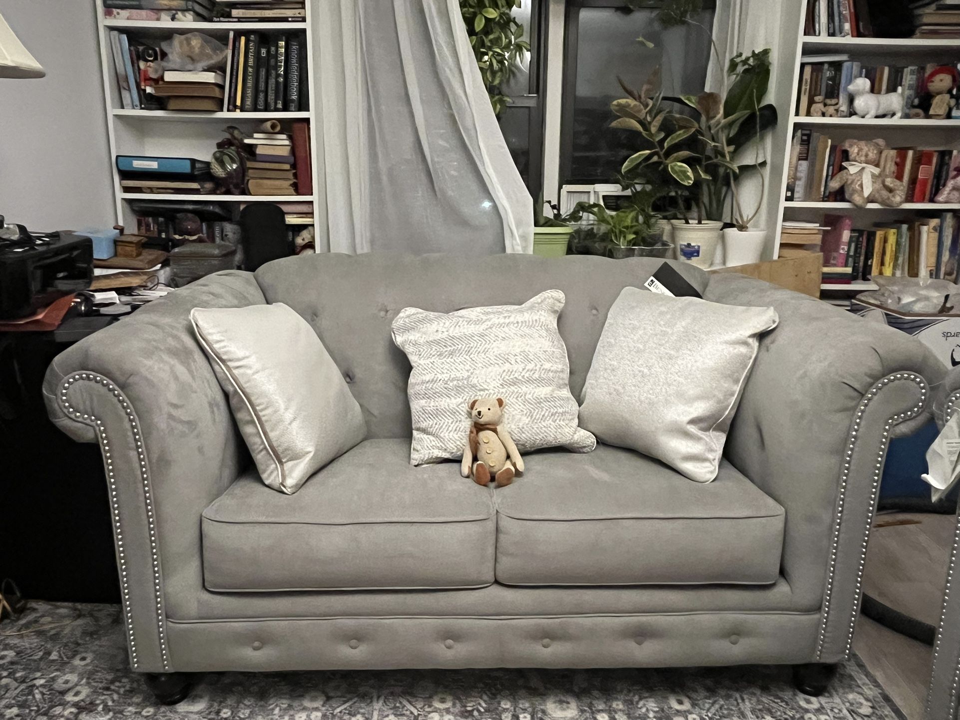 Loveseat Benchcraft