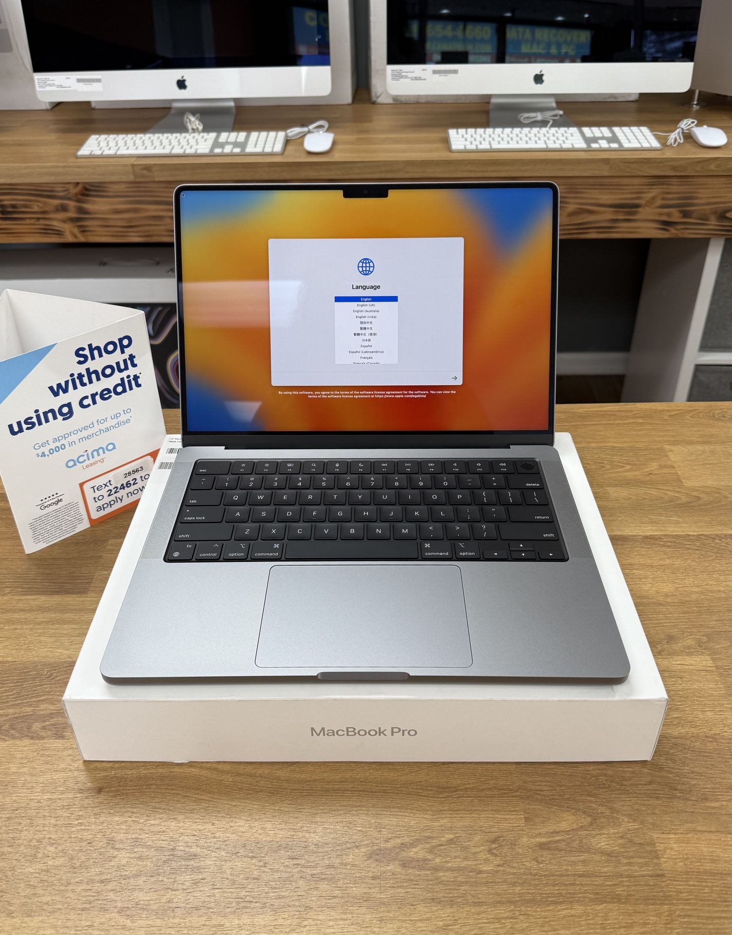 14 MacBook Pro M2 Max 12 Core*32GB RAM*1TB SSD