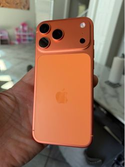 iPhone 17 pro max 256gb atnt/cricket