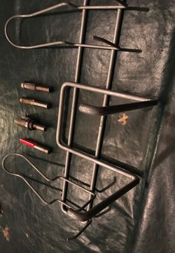 Router bits / tool hanger